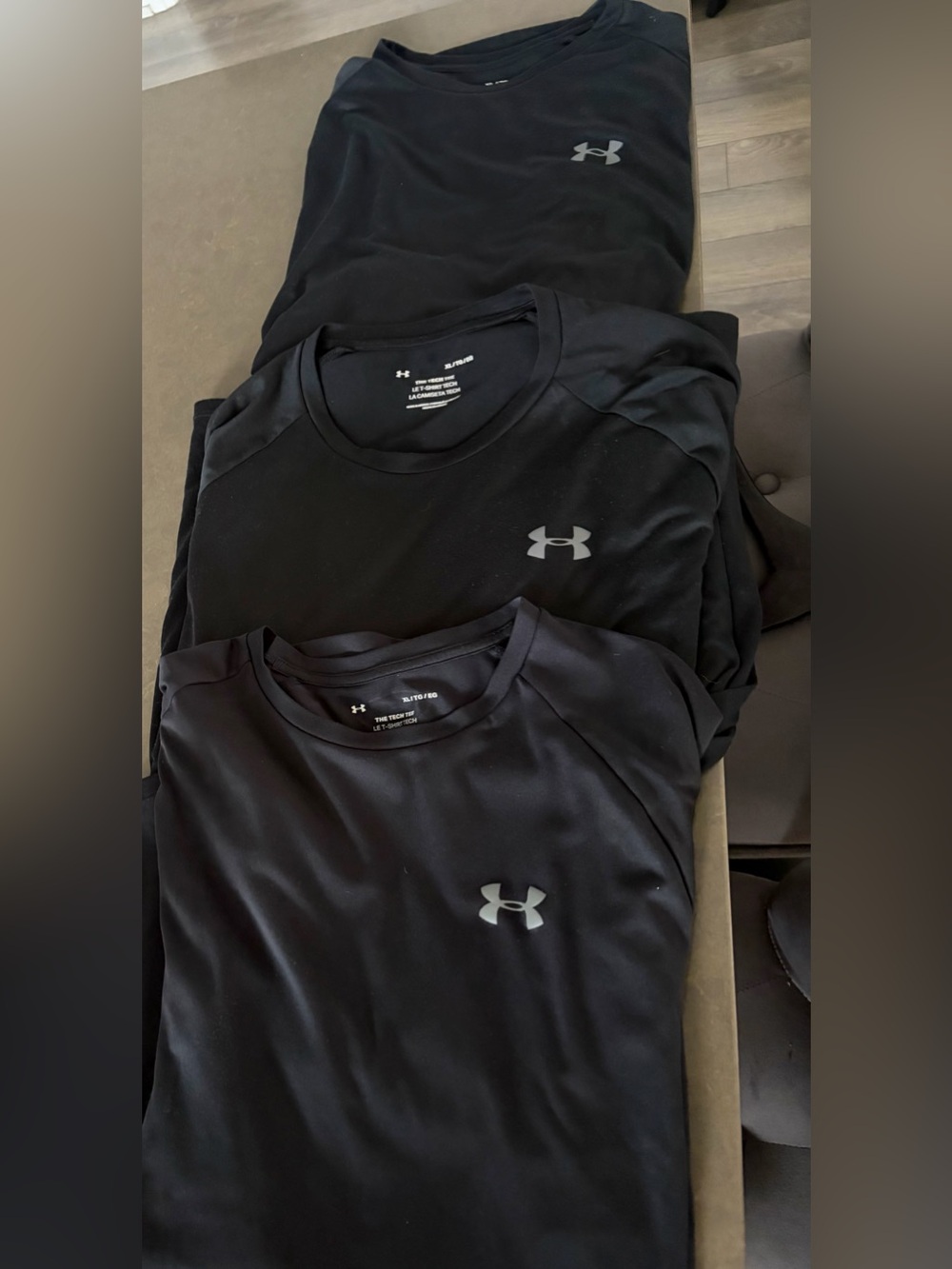 Under Armour Men’s Black Performance Tee bundle